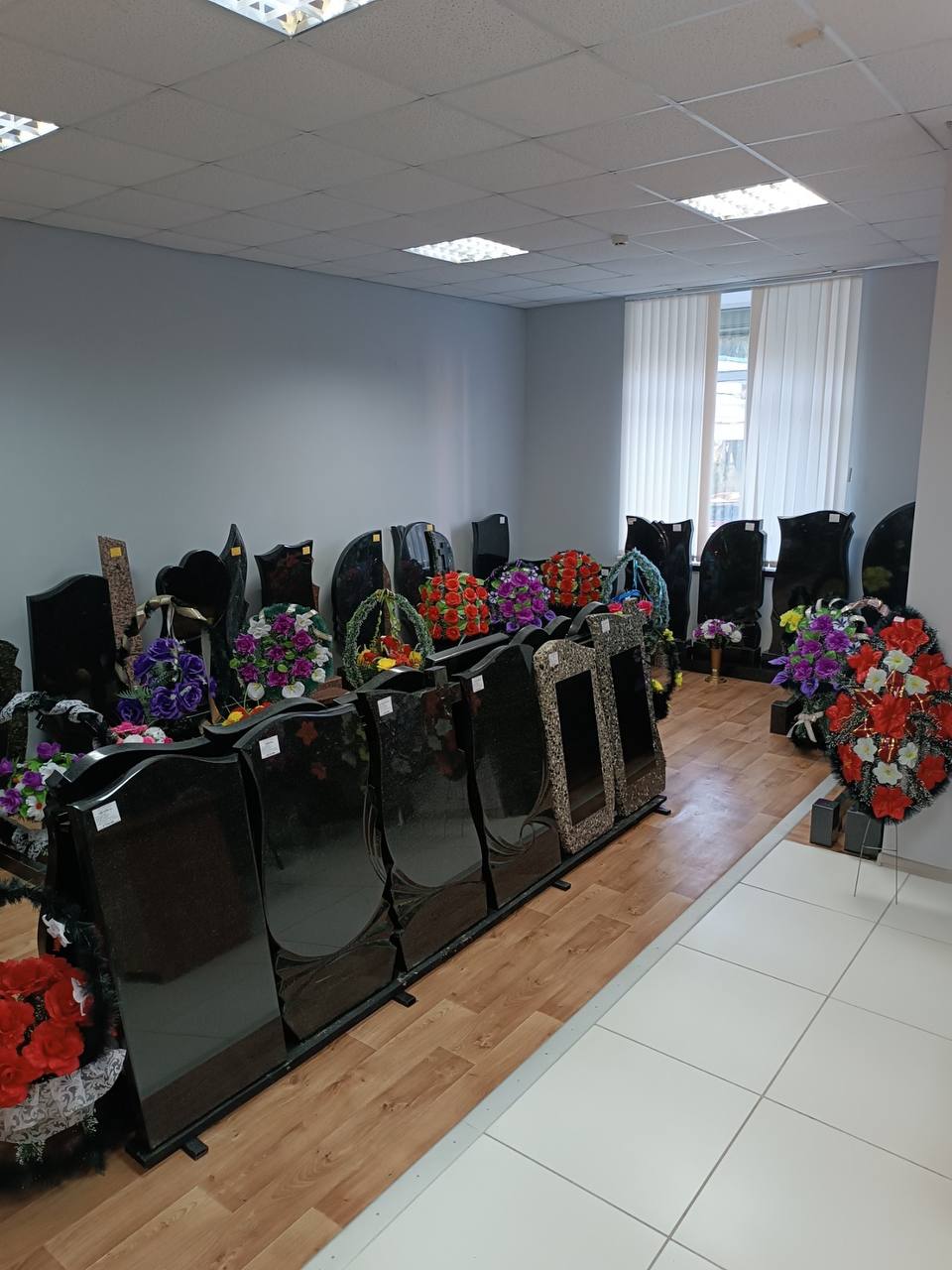 Приём заказов на изготовление памятников и благоустройство могил в Бобруйске на ул.Ульяновская