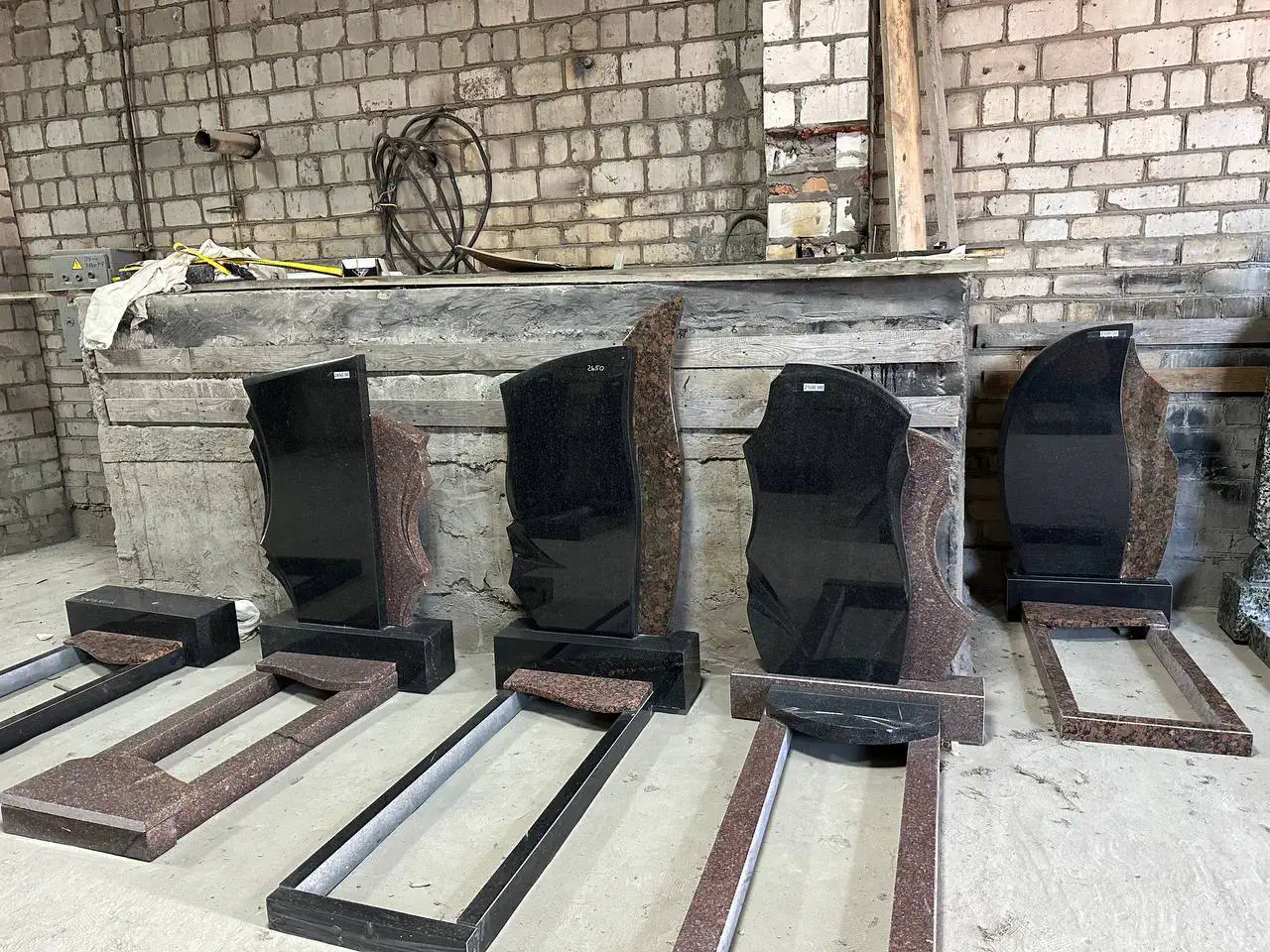 Гранитные памятники