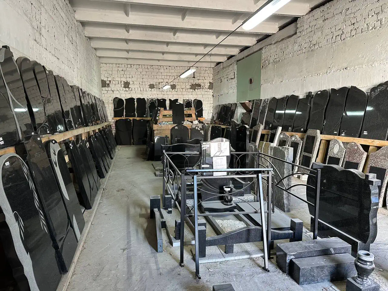 Памятники из гранита