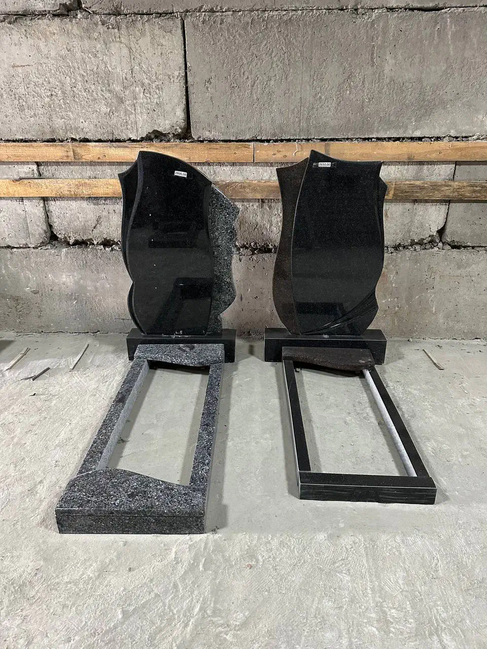 Гранитные памятники